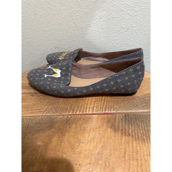 Womens Talbots  Ryan Embroidered Champagne/Cheers Gray Slip-On Flat Loafers  9.5 - Picture 3 of 7